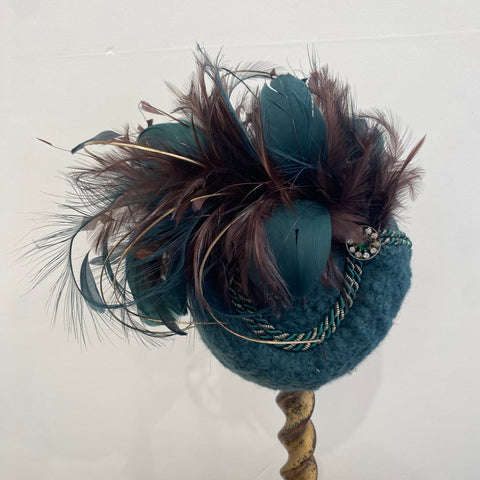 Green wool brown