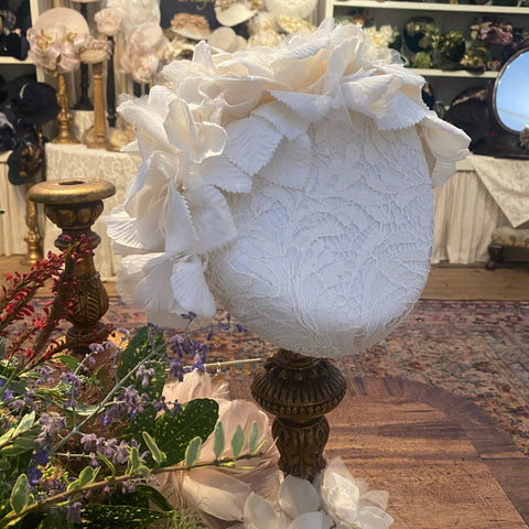 Ivory Lace On Point