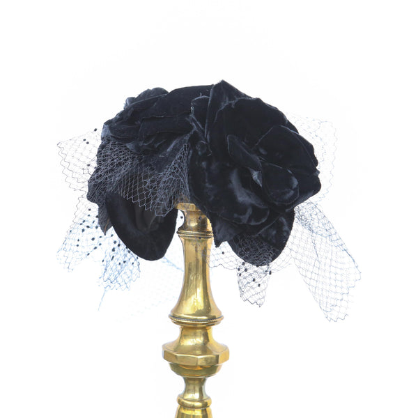 Black Fleur Moon