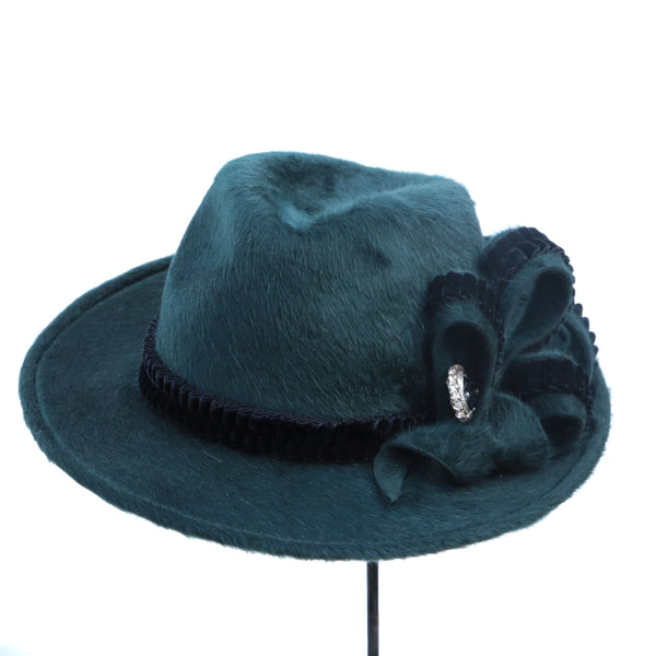 Bottle Pleat Trilby