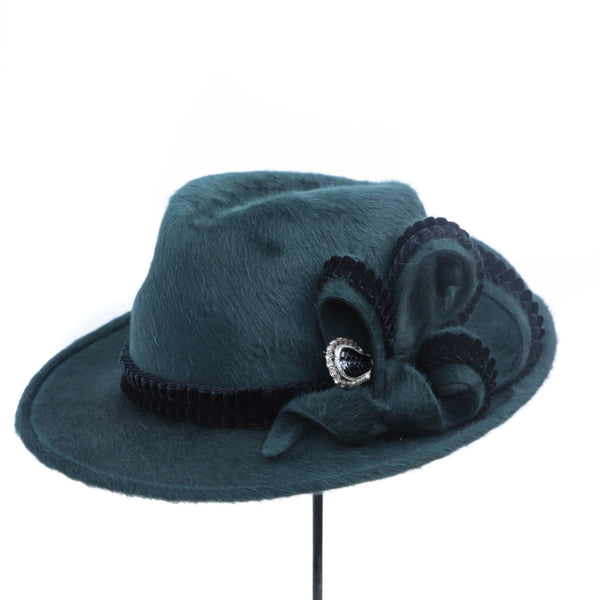 Bottle Pleat Trilby