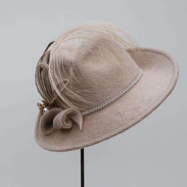 Oat Trilby