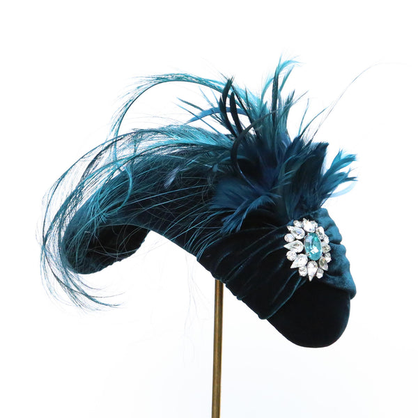 Teal almond