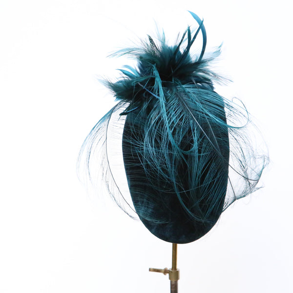 Teal almond