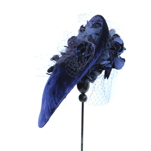 Veiled Velvet Bleu