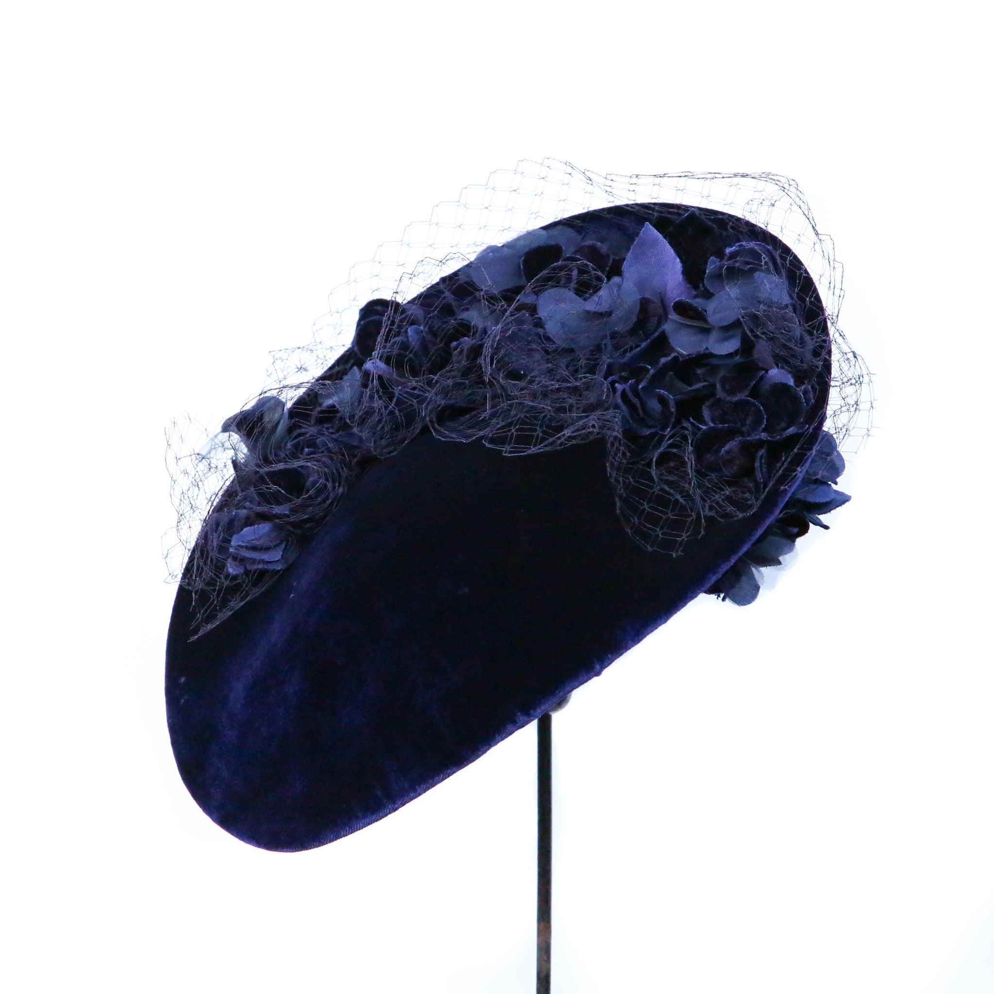 Veiled Velvet Bleu