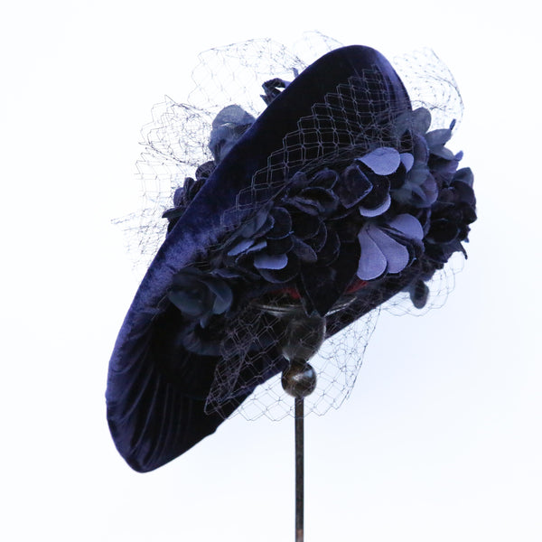 Veiled Velvet Bleu