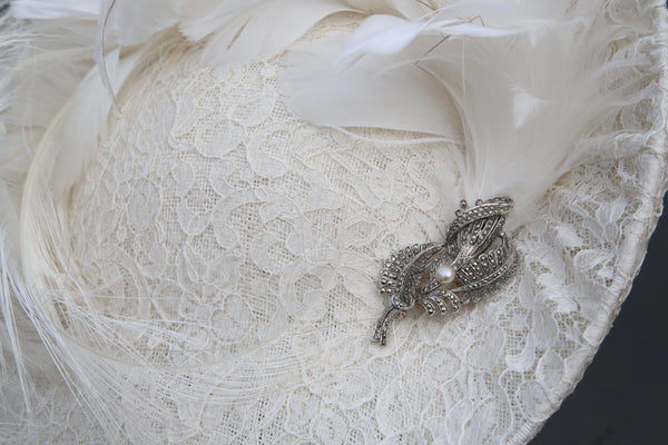 Vintage Lace Ostrich