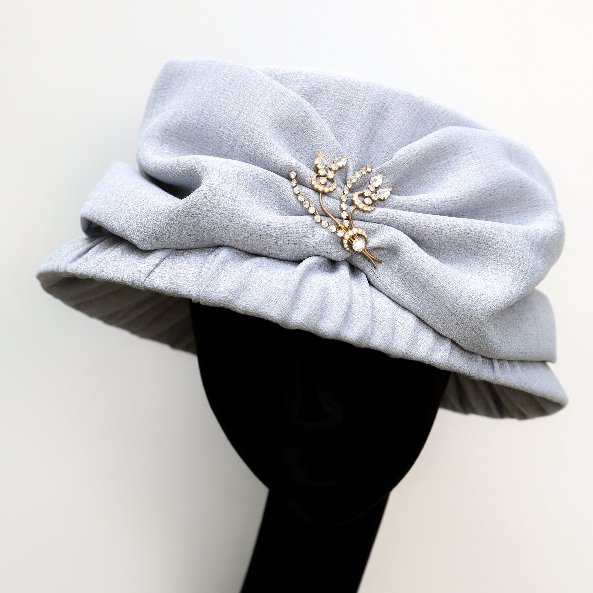 Grey Bow ~ SOLD