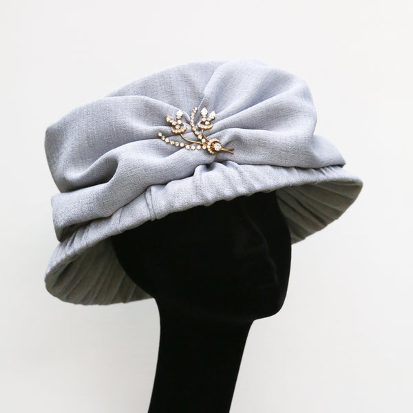 Grey Bow ~ SOLD