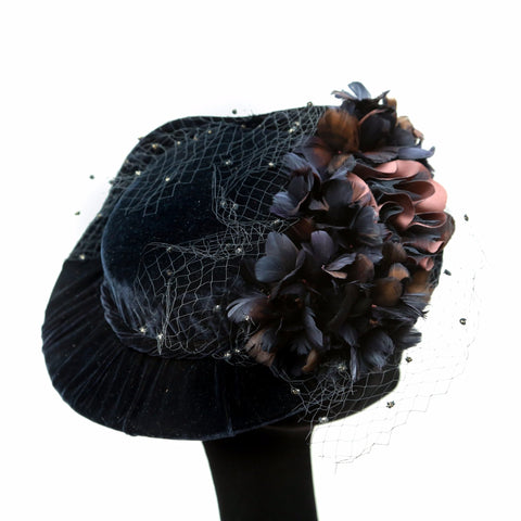 Brim Black Hydrangea ~ SOLD