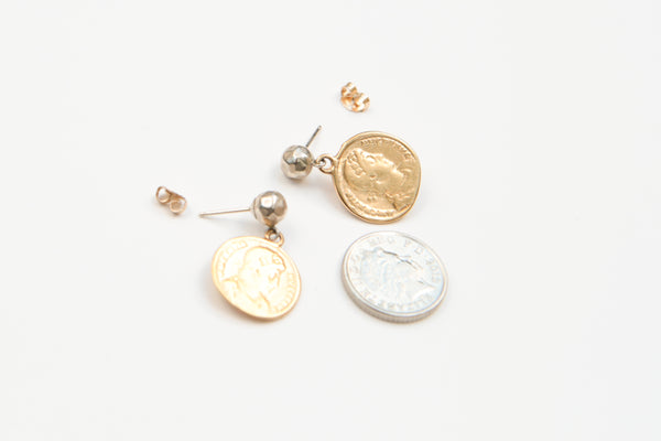 Romana Studs
