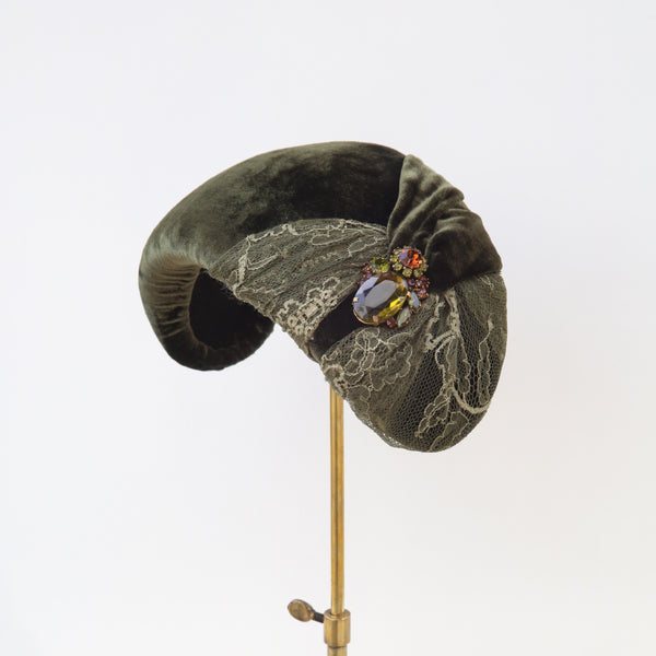 Olive Lace Moon