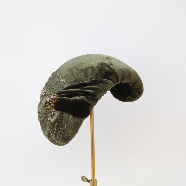 Olive Lace Moon